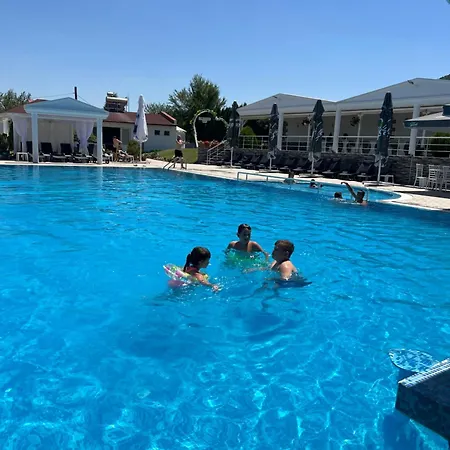 плувен комплекс фъц Hotel